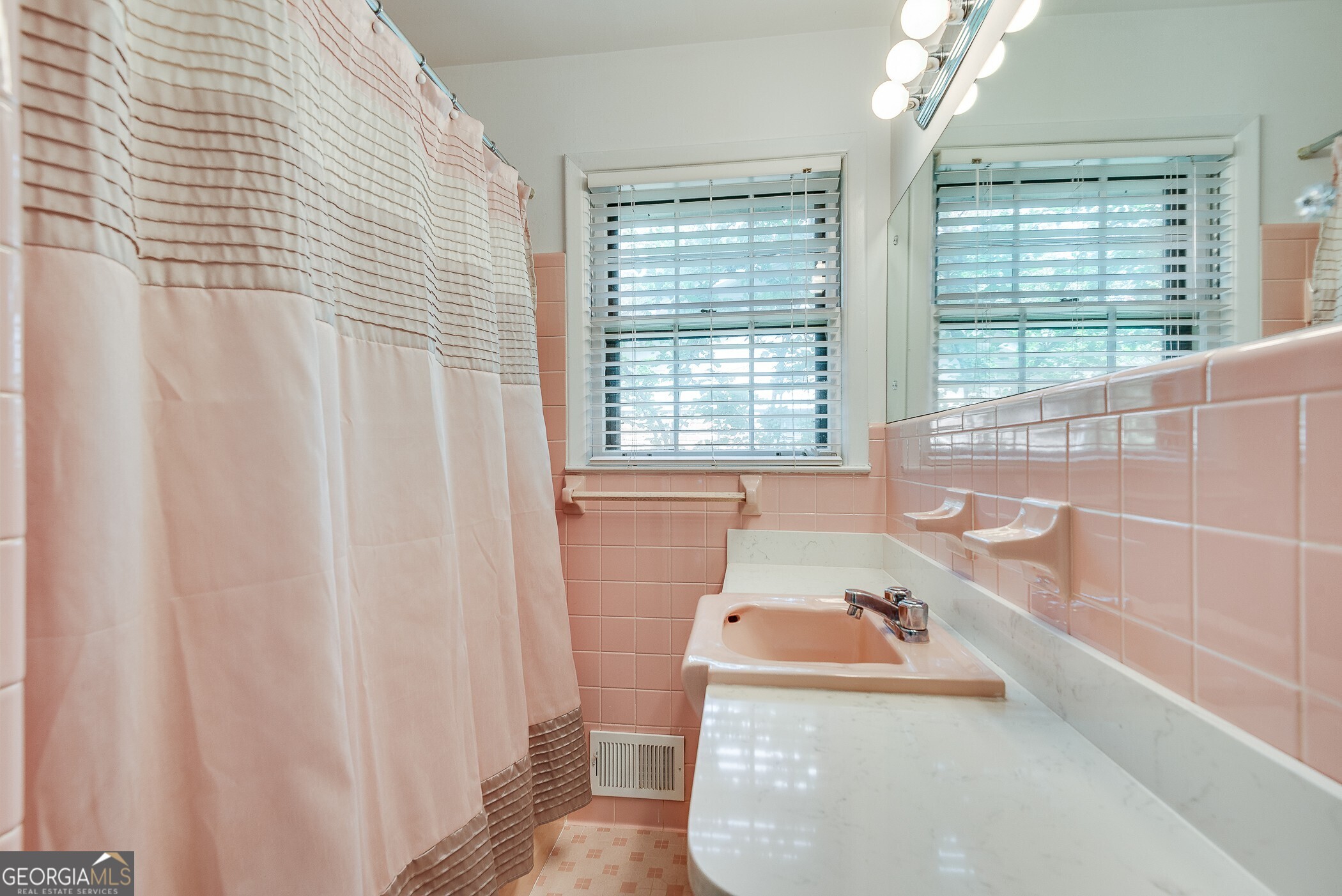 2175 Fisher Trail NE