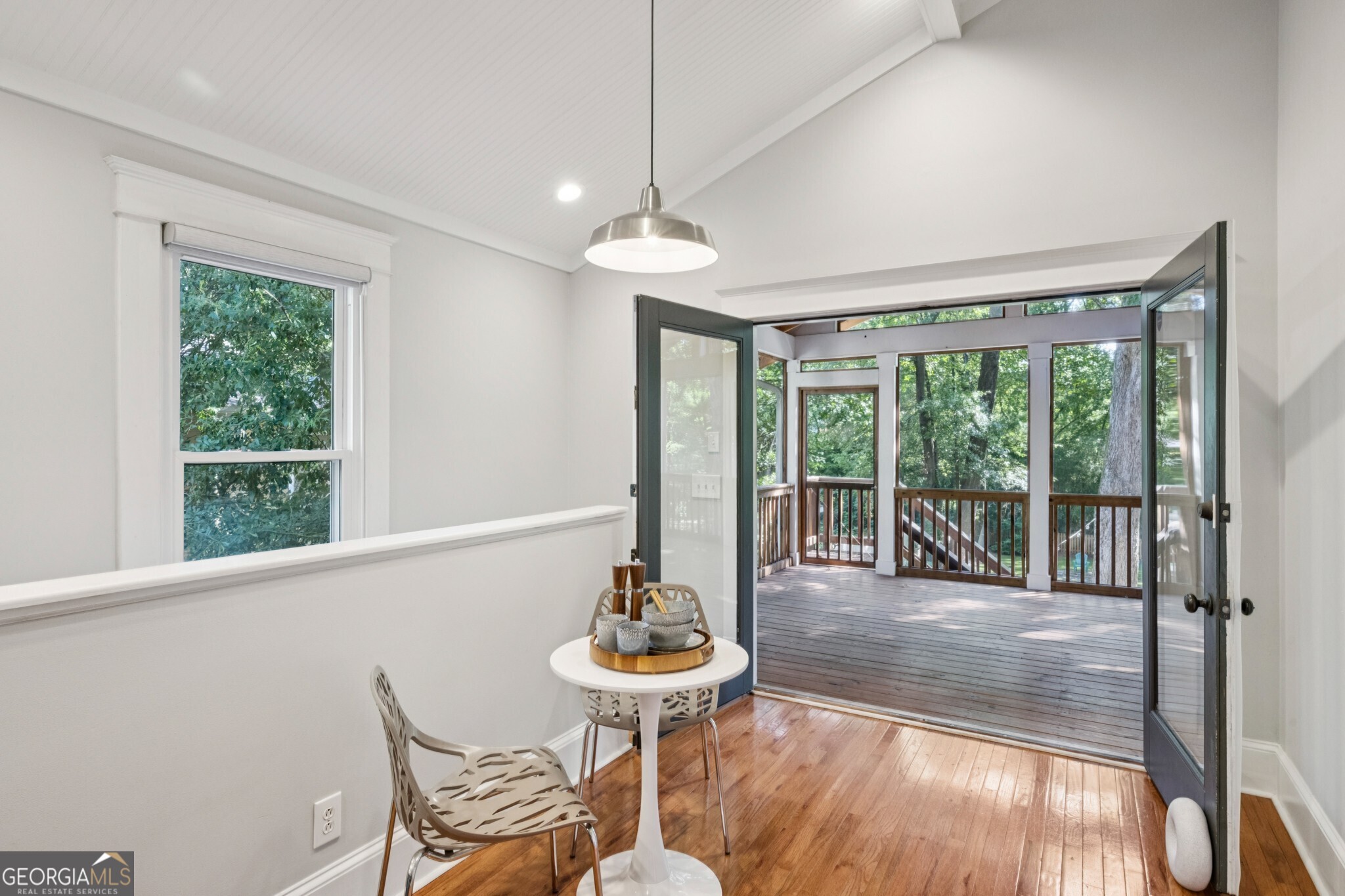 85 Rockyford Road NE