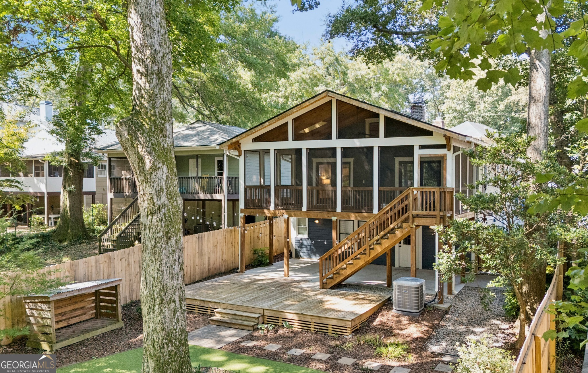 85 Rockyford Road NE