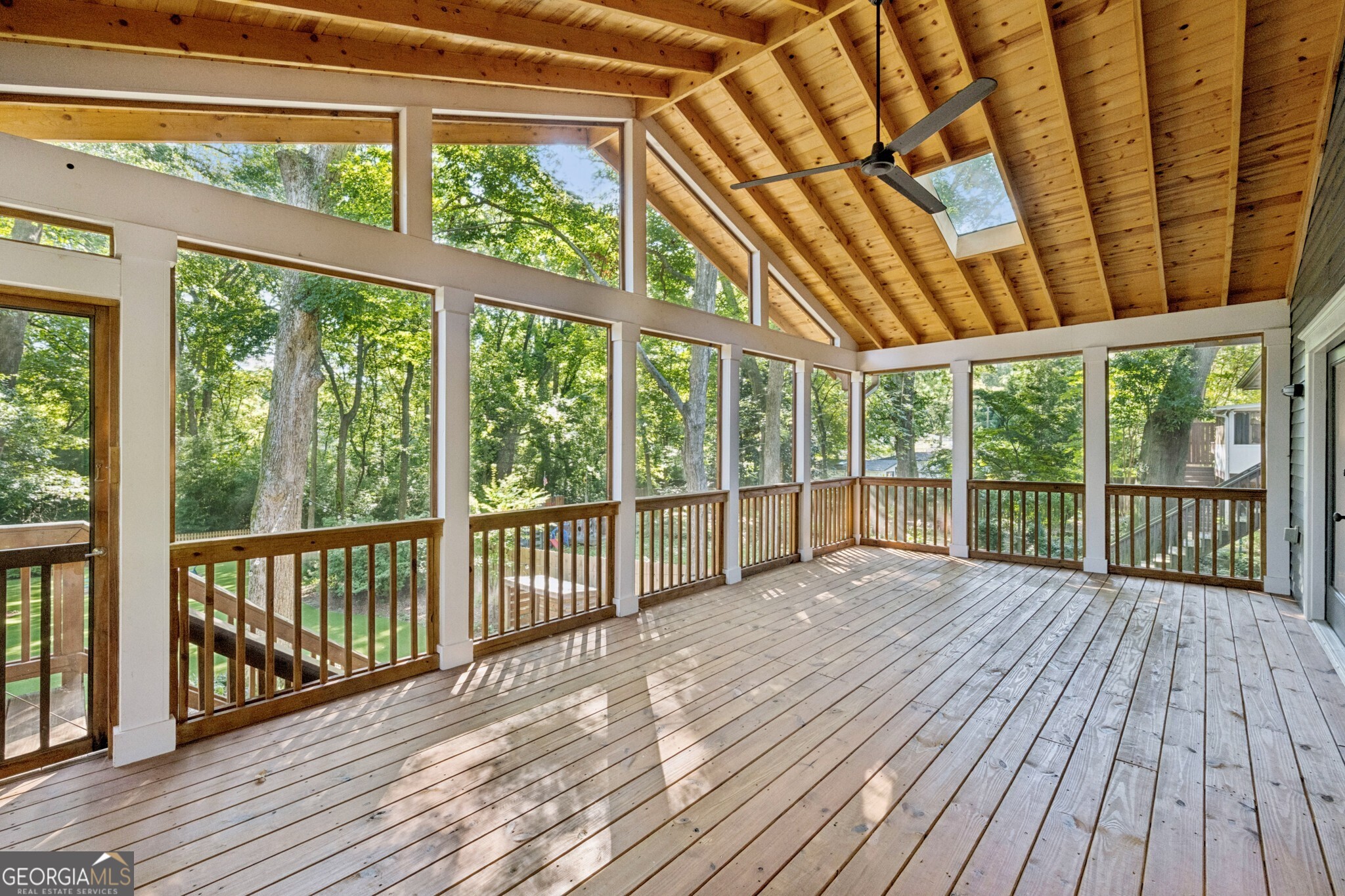 85 Rockyford Road NE