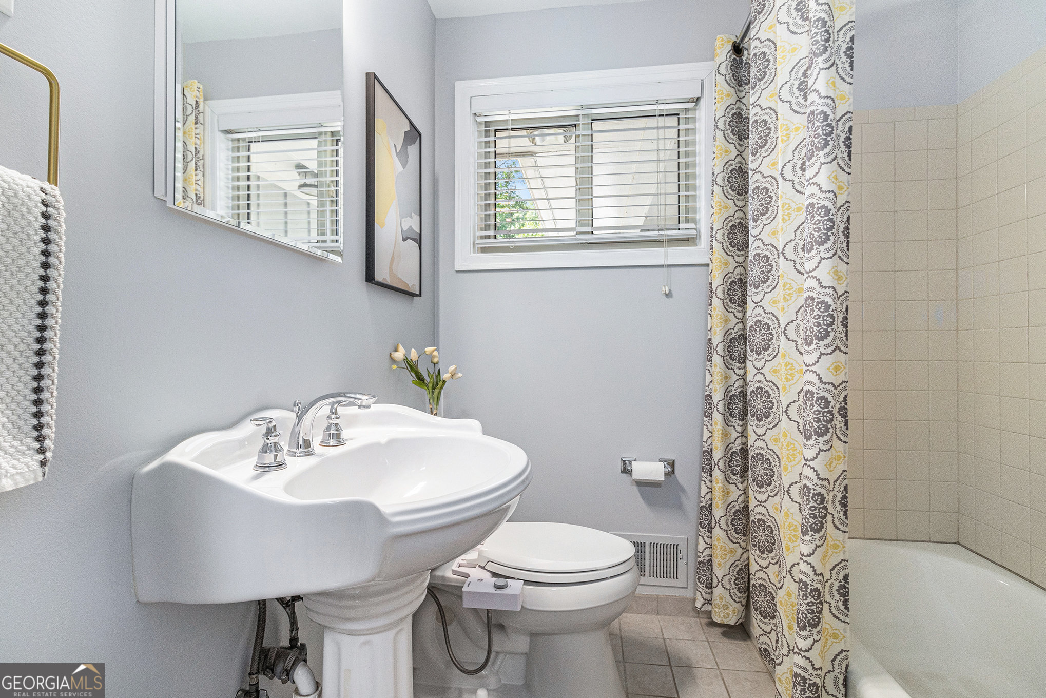 1517 Vancouver Drive