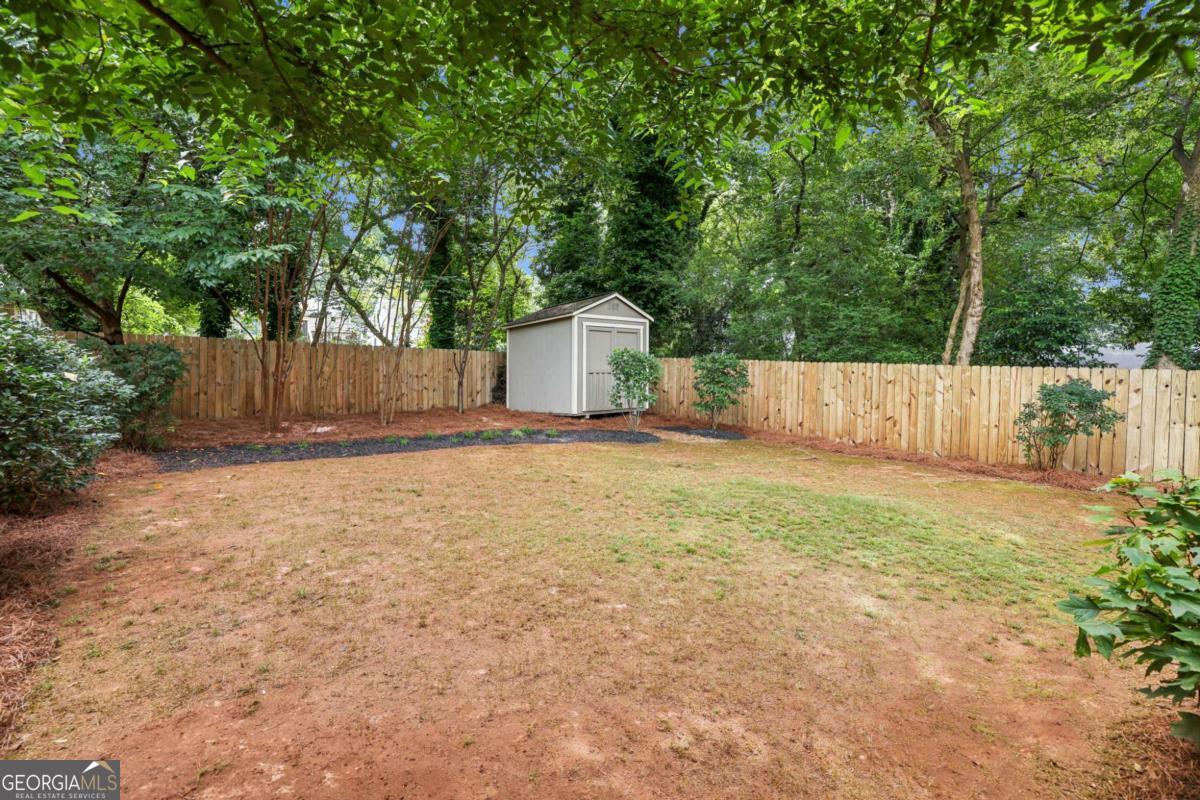 25 Sanderson Street NE