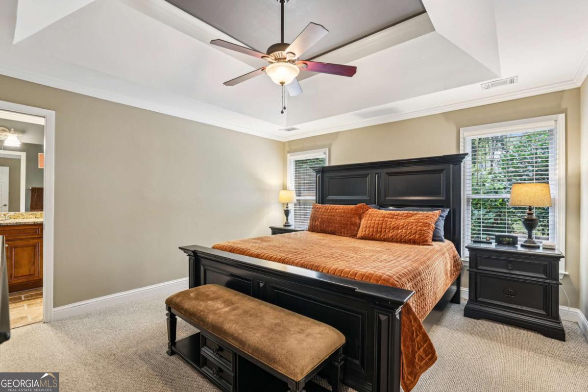 25 Sanderson Street NE