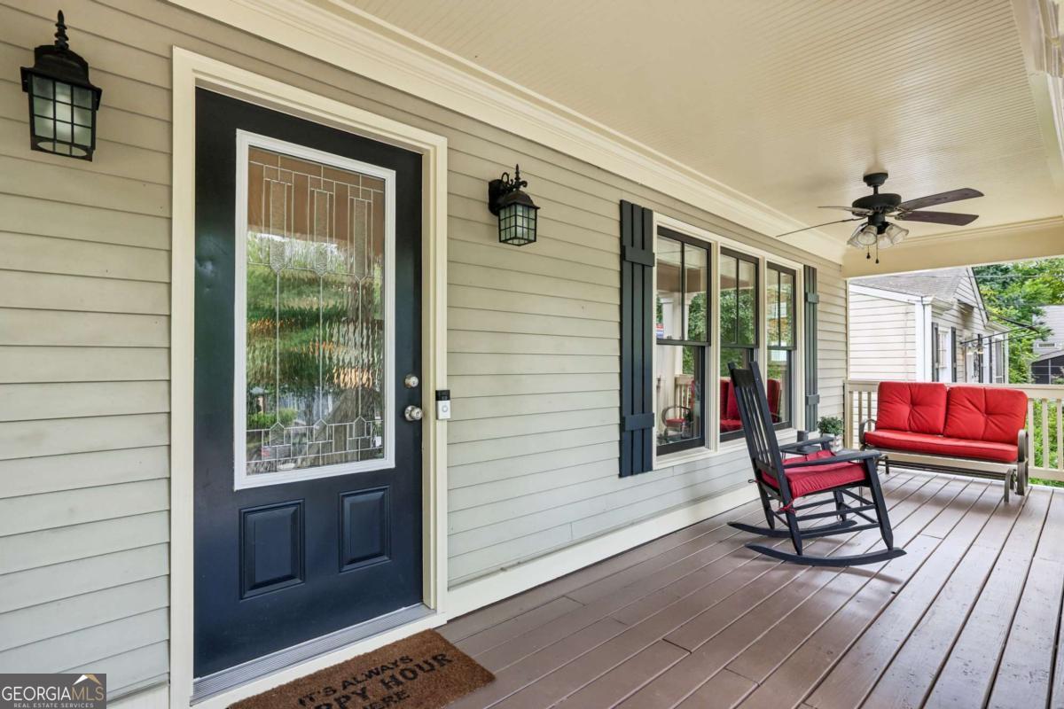 25 Sanderson Street NE