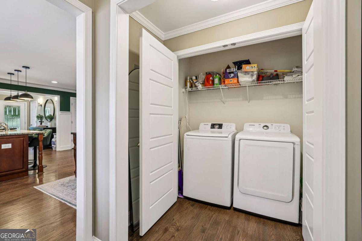 25 Sanderson Street NE