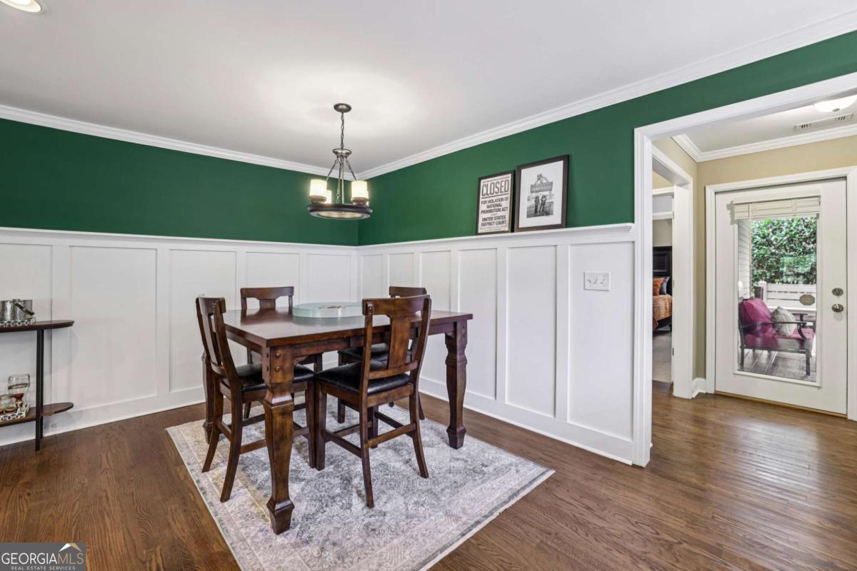 25 Sanderson Street NE