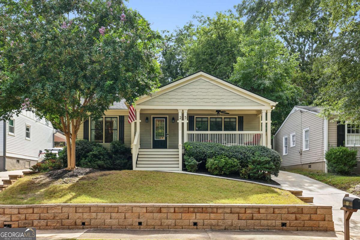 25 Sanderson Street NE