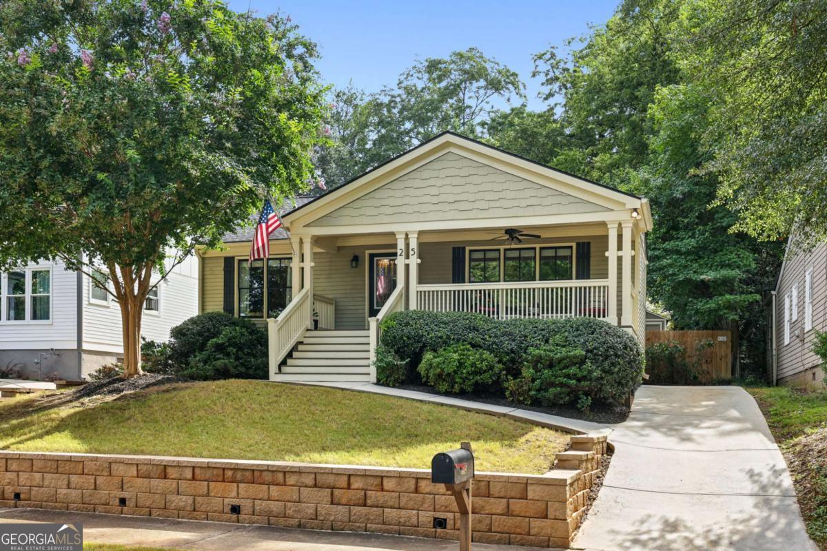 25 Sanderson Street NE