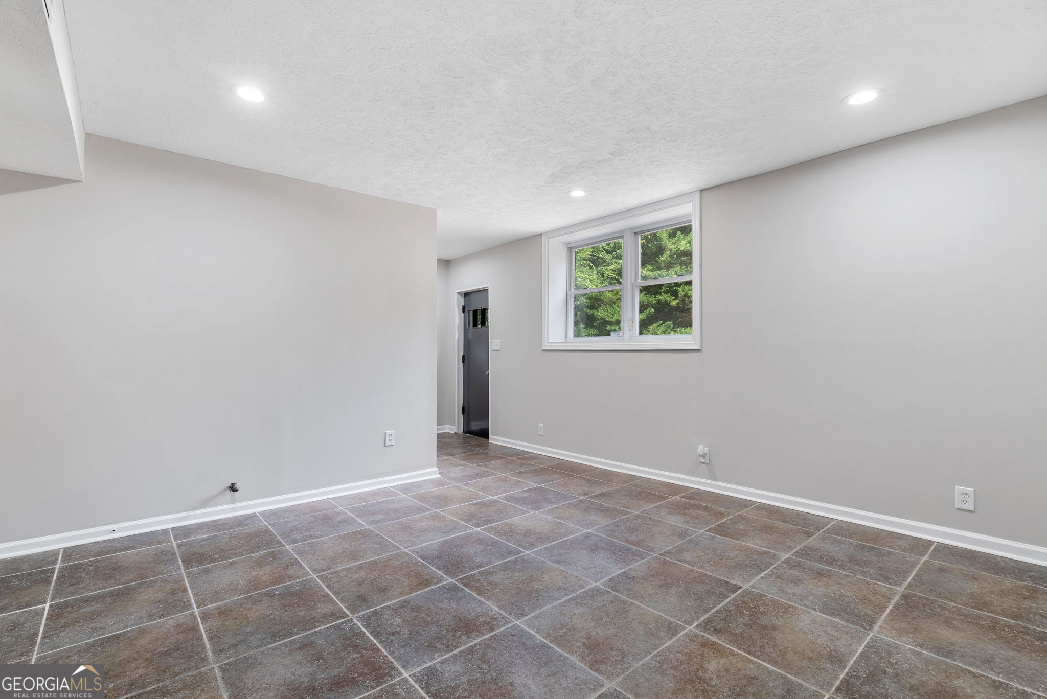 1447 Southland Vista Court NE