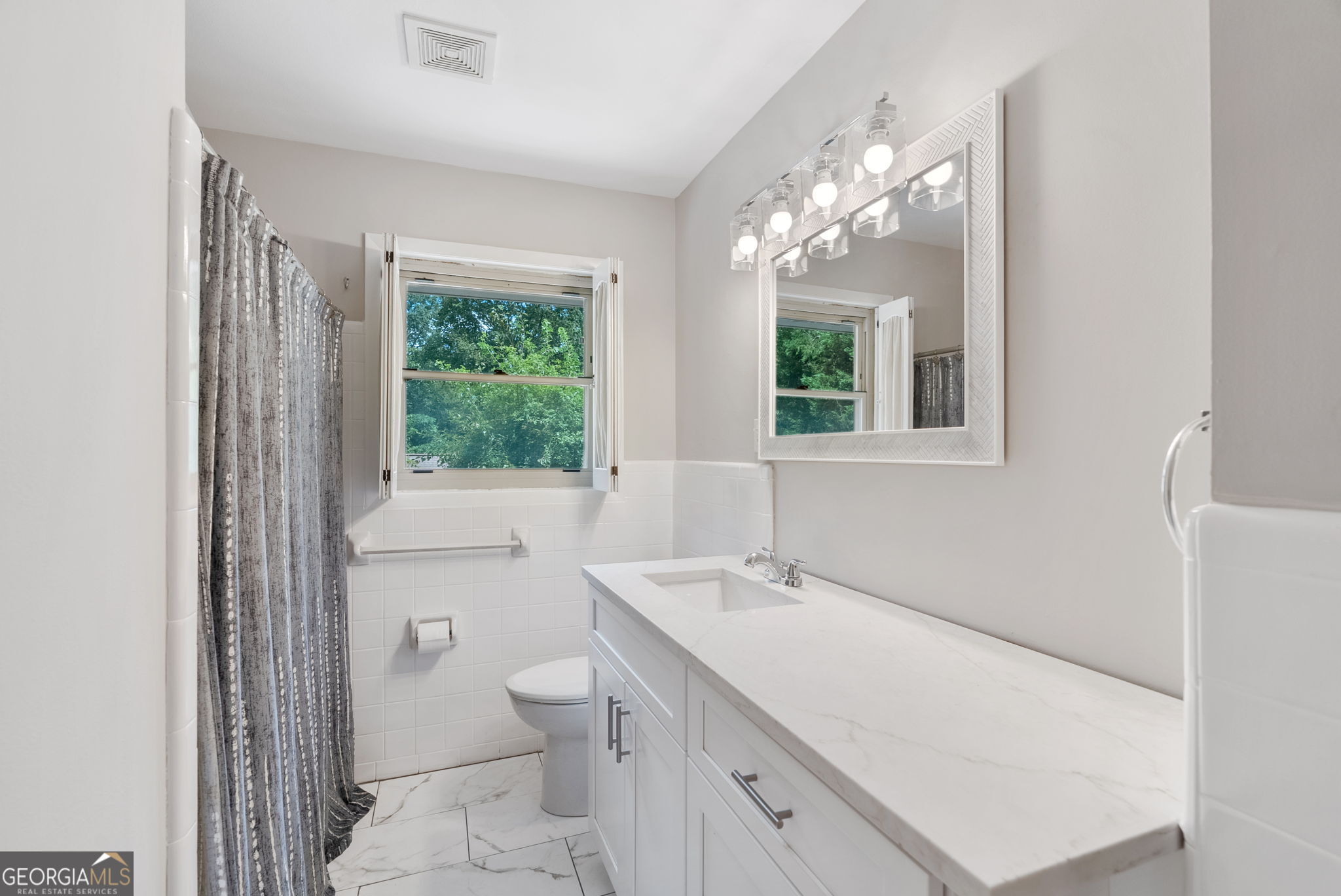 1447 Southland Vista Court NE