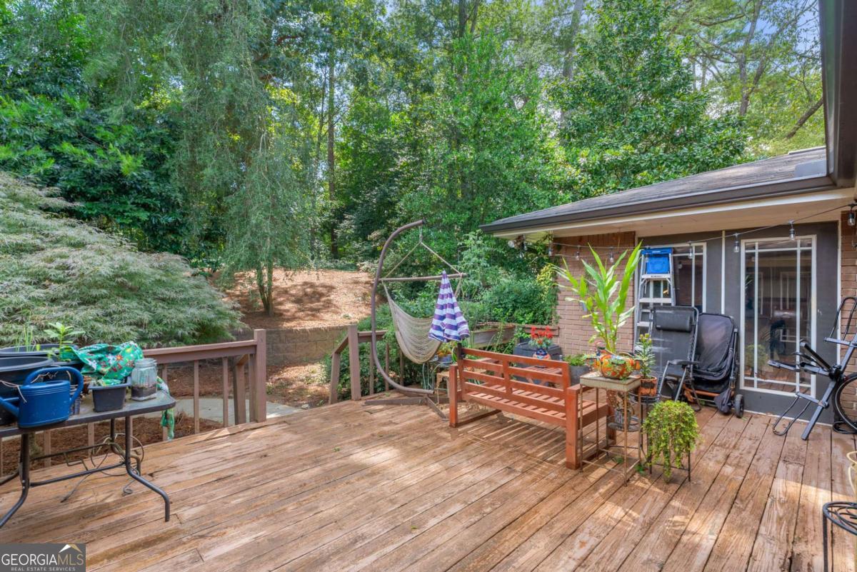 1447 Southland Vista Court NE