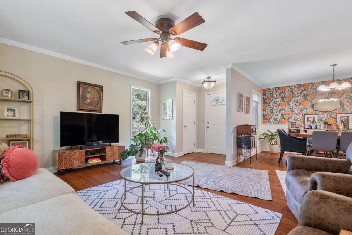 1447 Southland Vista Court NE