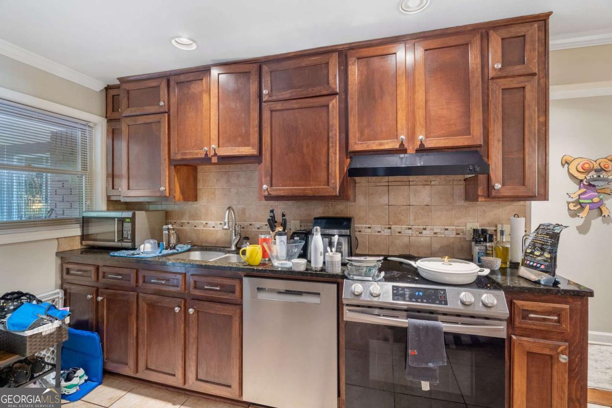 1447 Southland Vista Court NE