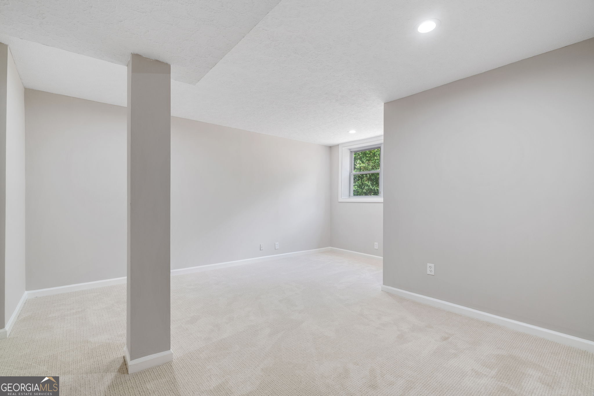 1447 Southland Vista Court NE