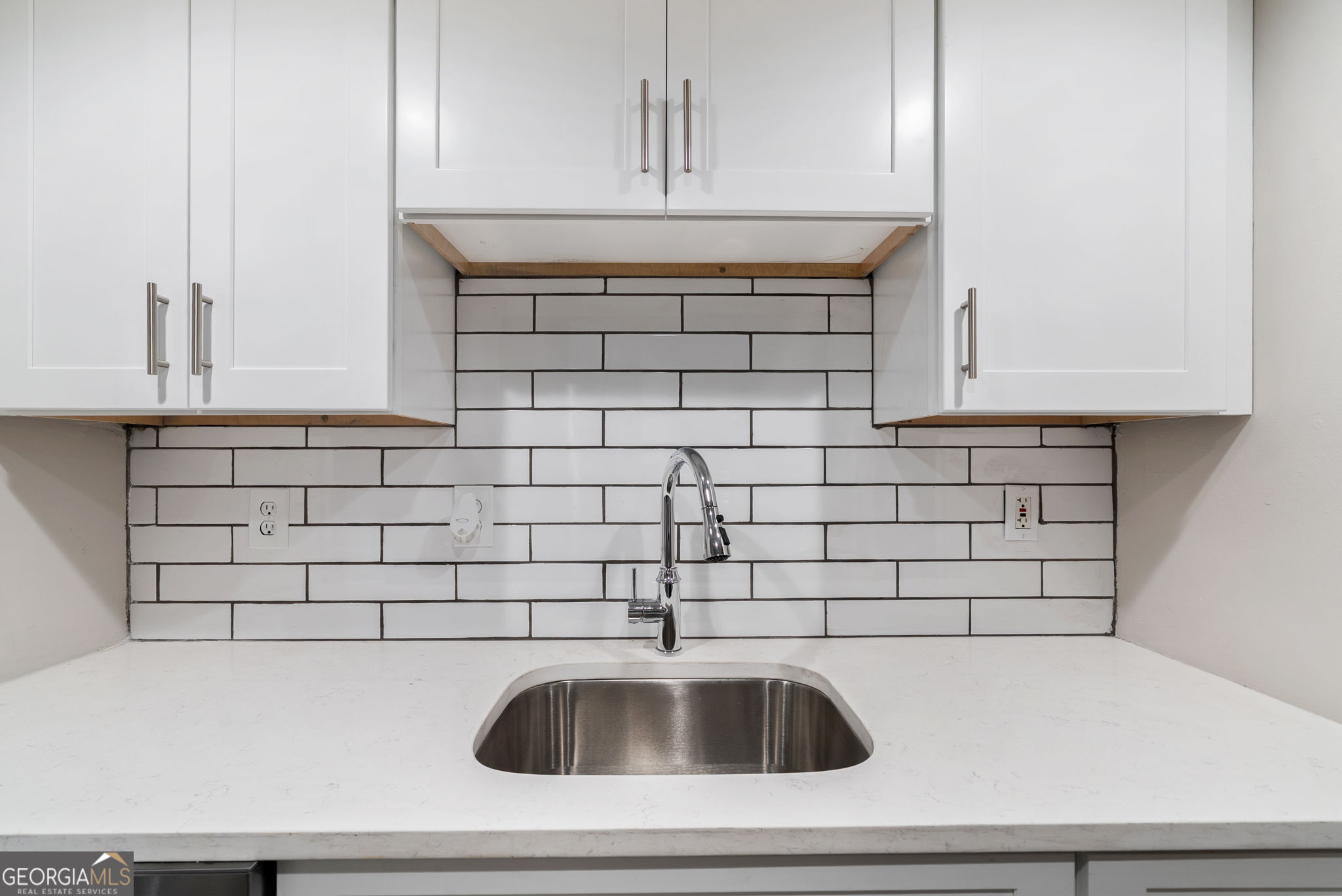 1447 Southland Vista Court NE