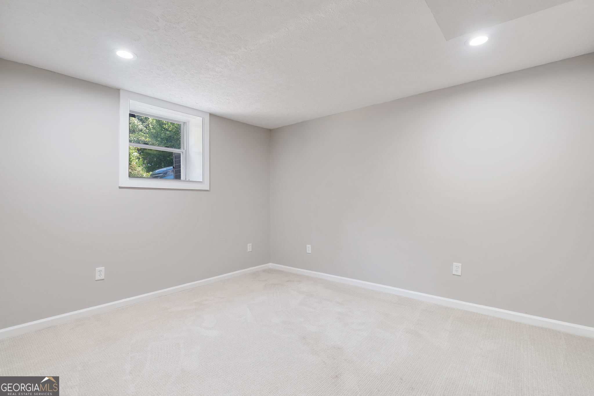 1447 Southland Vista Court NE