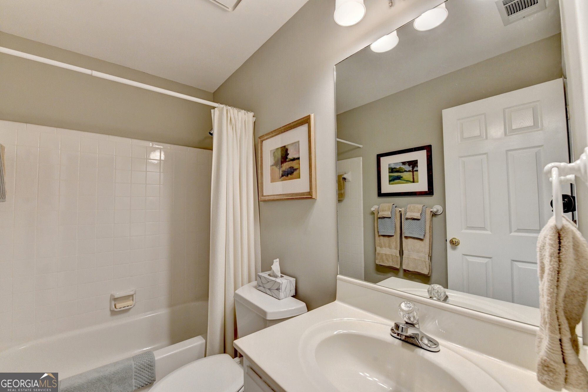 5490 Overbend Trail