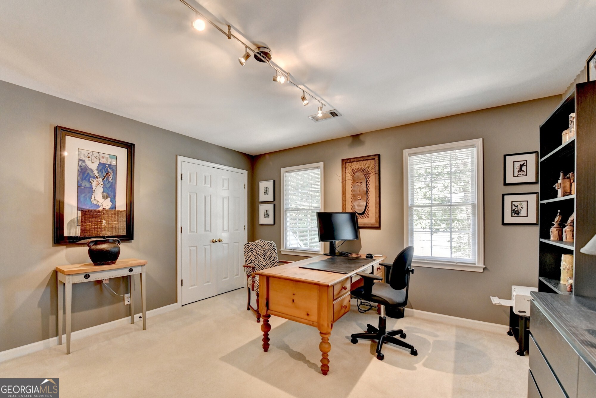 5490 Overbend Trail