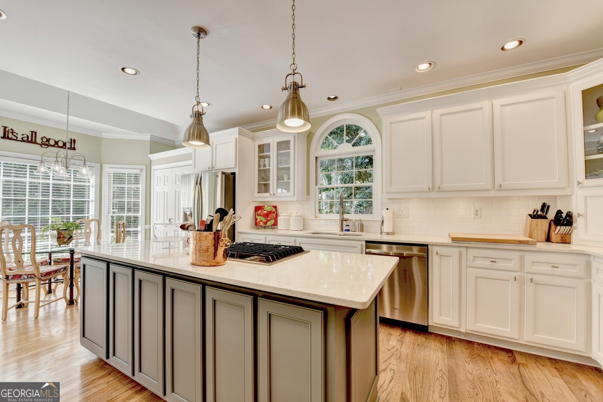 5490 Overbend Trail