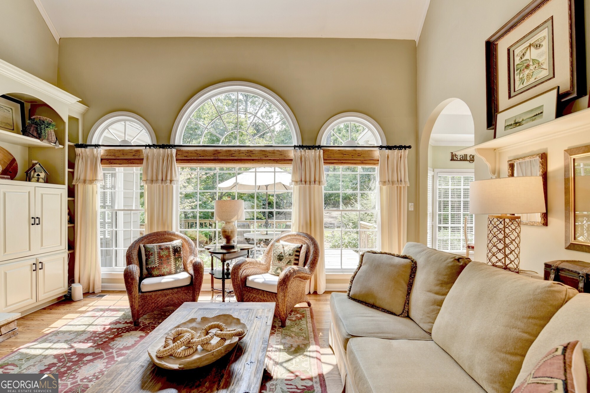 5490 Overbend Trail