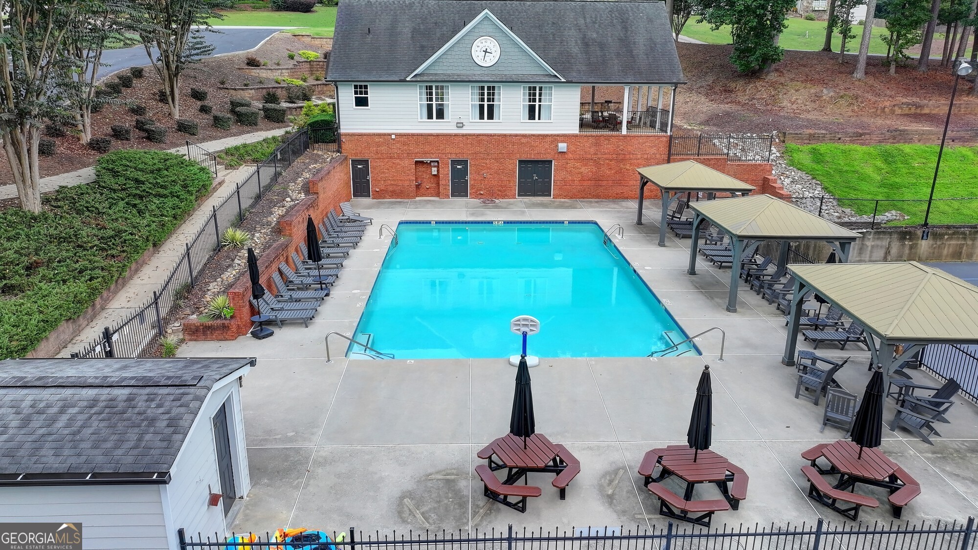 5490 Overbend Trail