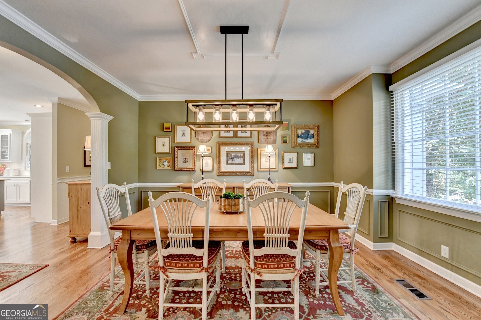 5490 Overbend Trail