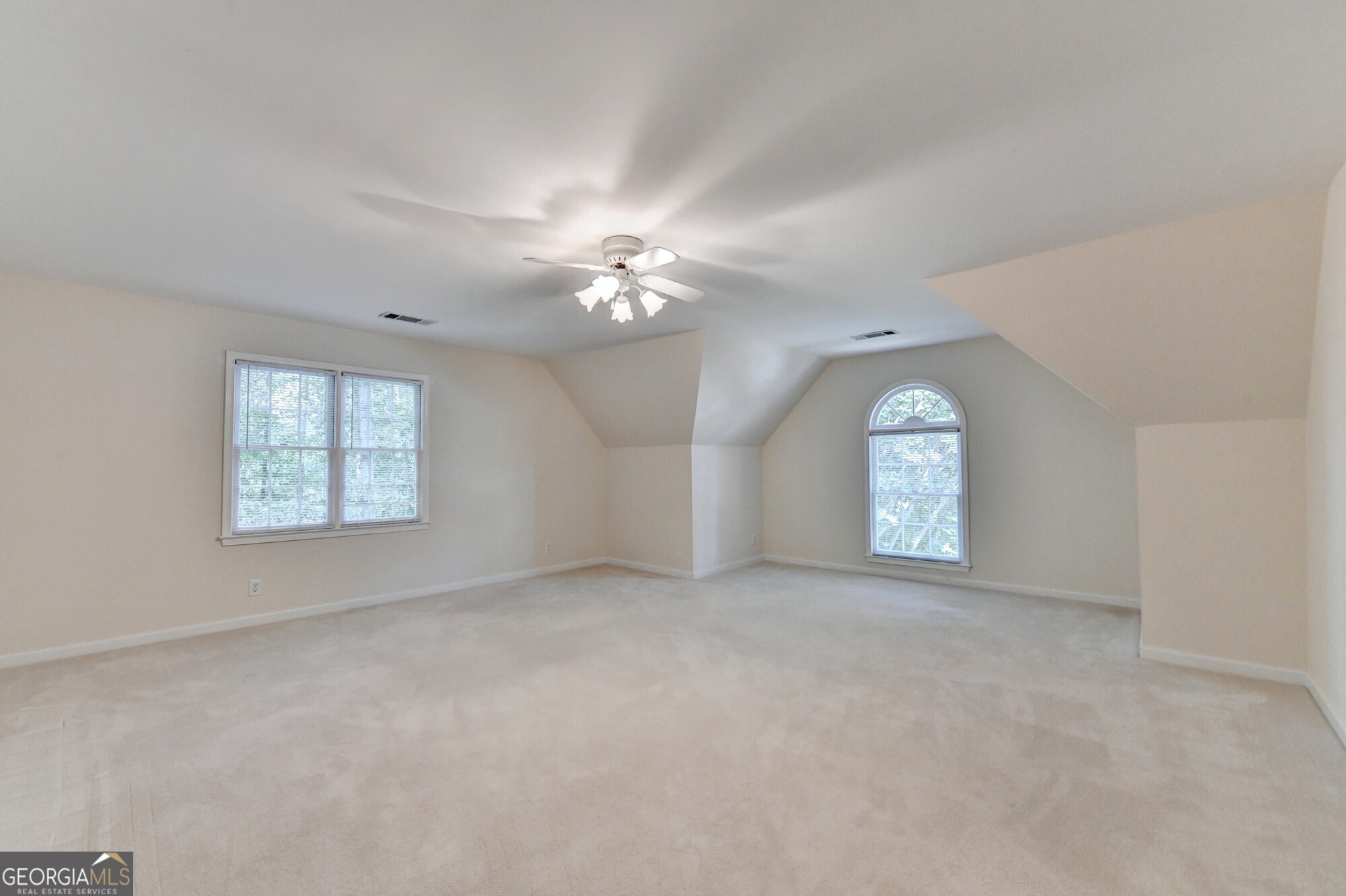 5490 Overbend Trail