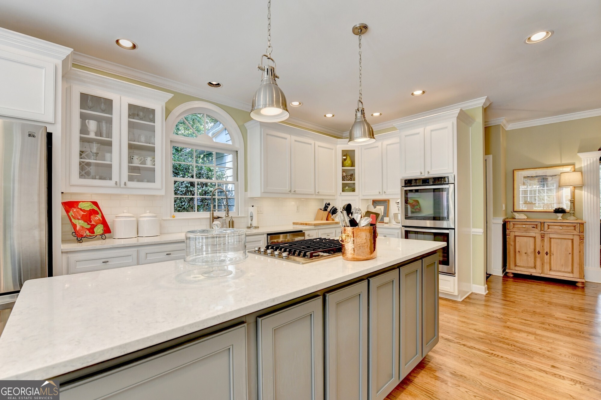 5490 Overbend Trail