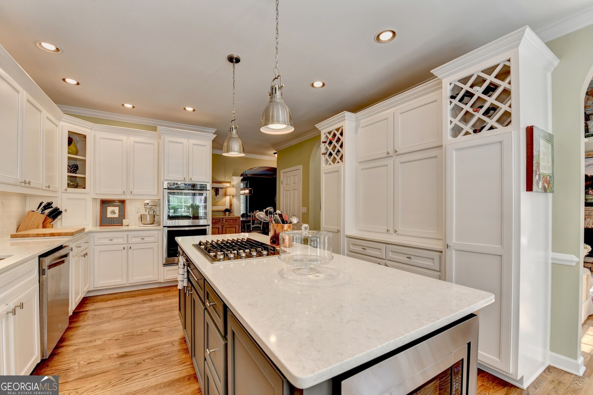 5490 Overbend Trail