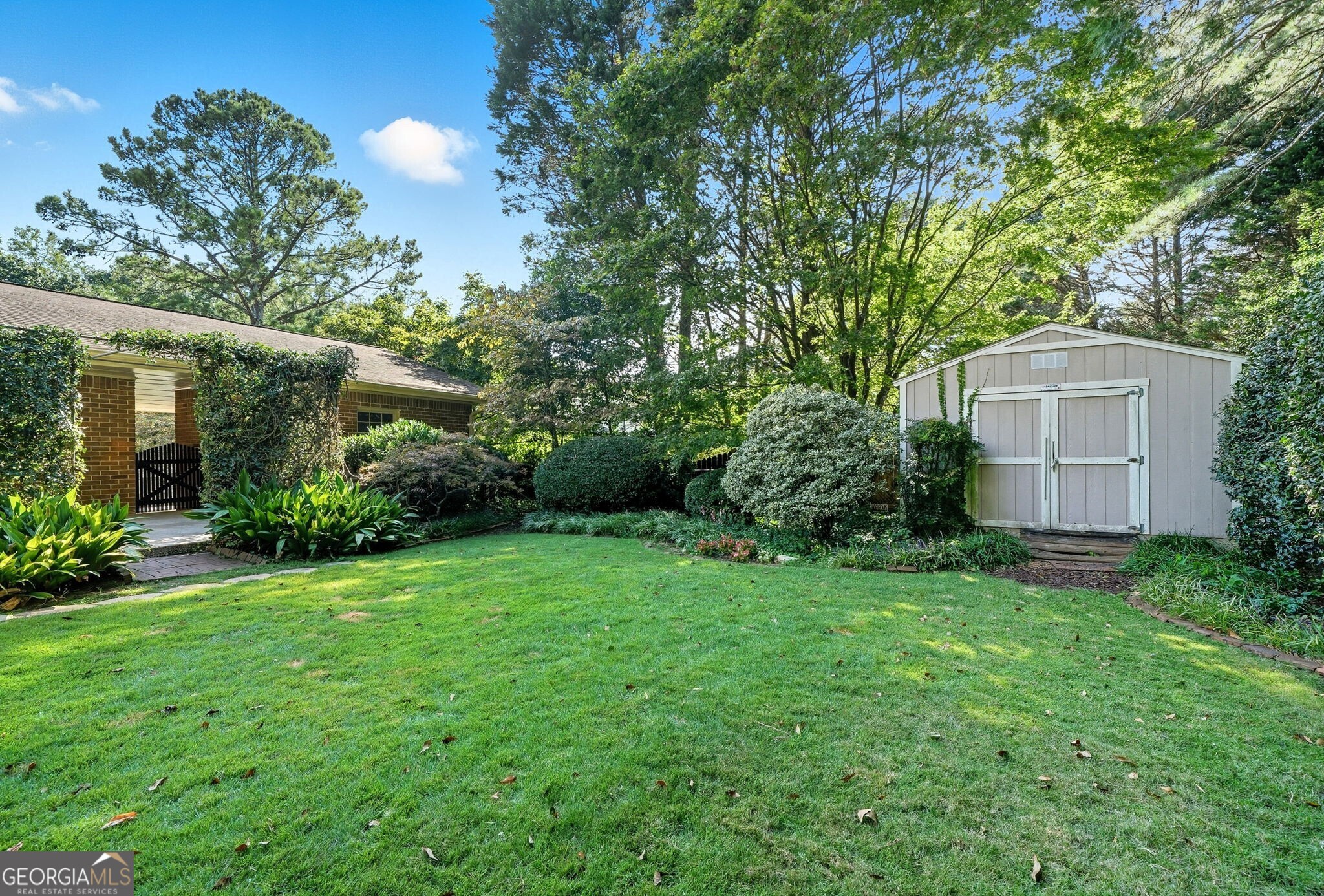 2932 Country Squire Lane