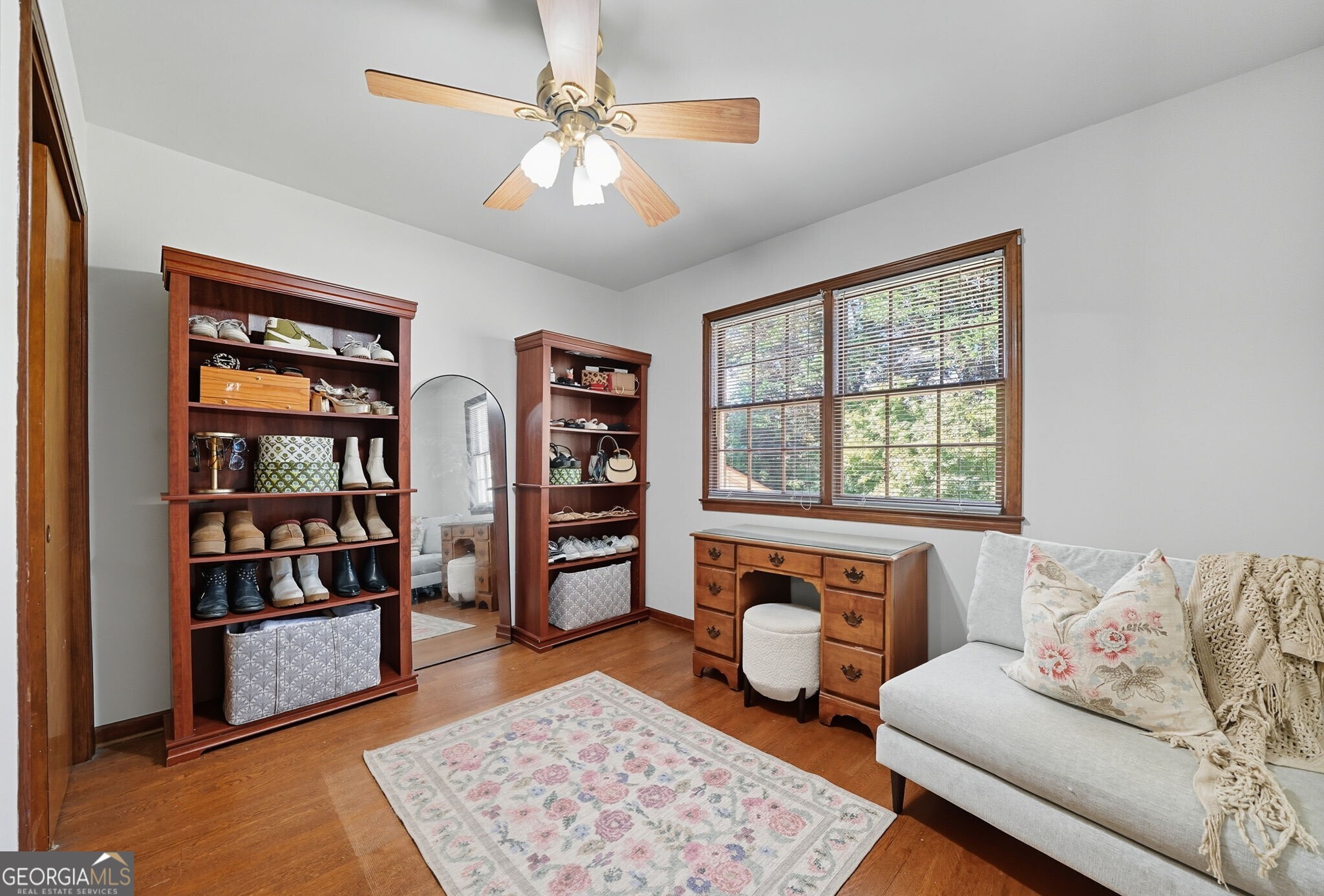 2932 Country Squire Lane