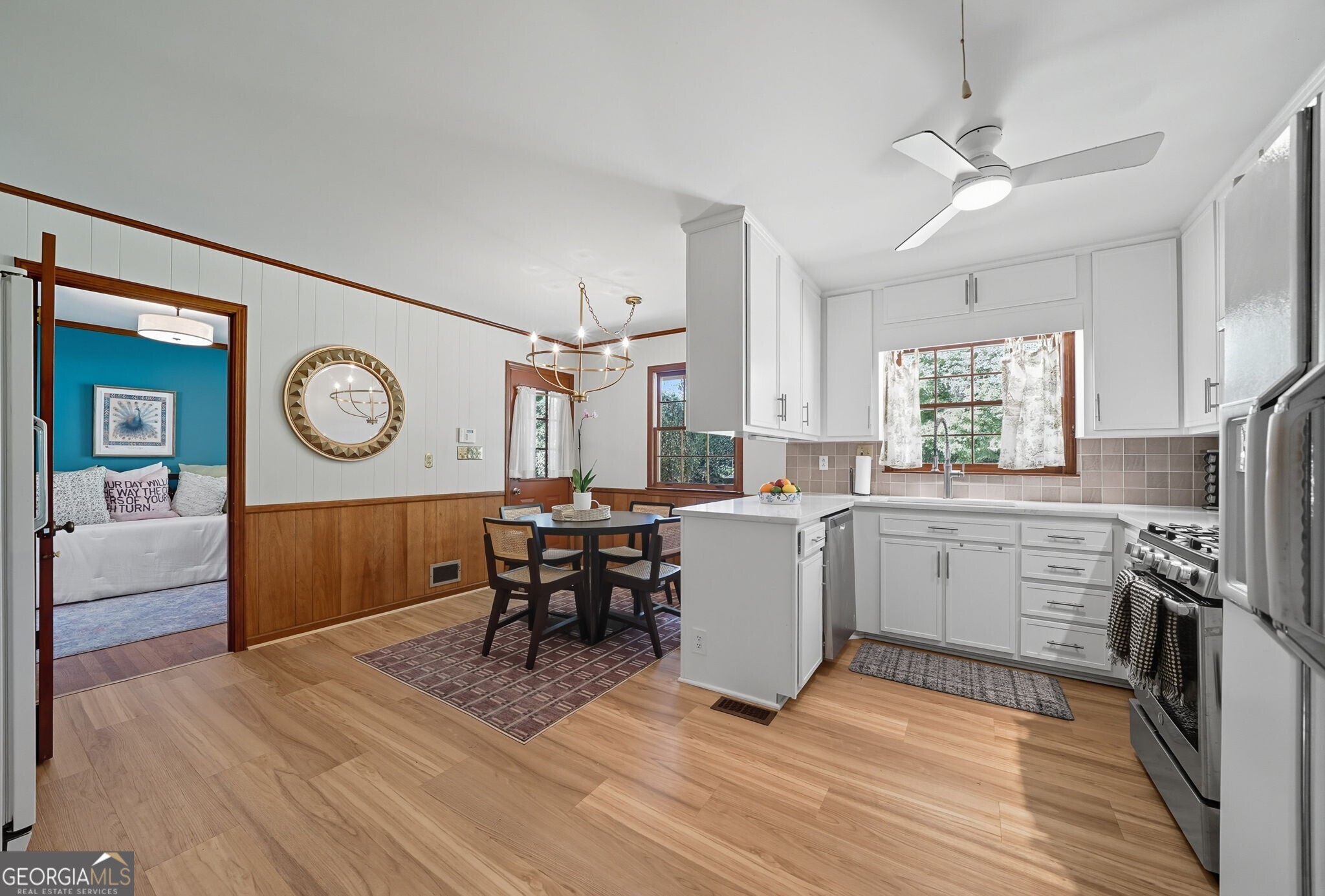 2932 Country Squire Lane