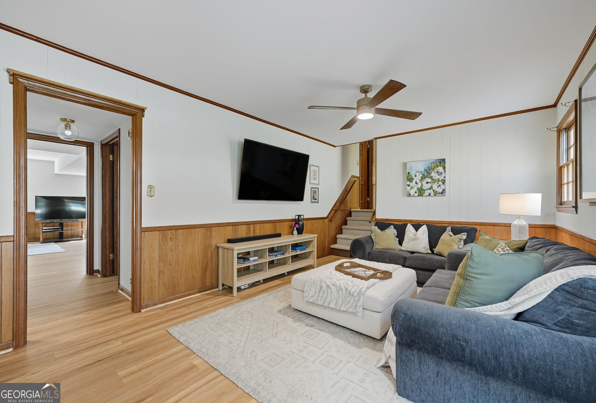 2932 Country Squire Lane