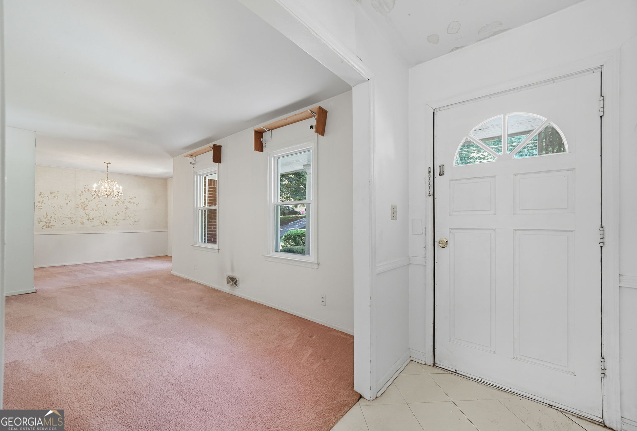 716 Lynn Valley Road SW