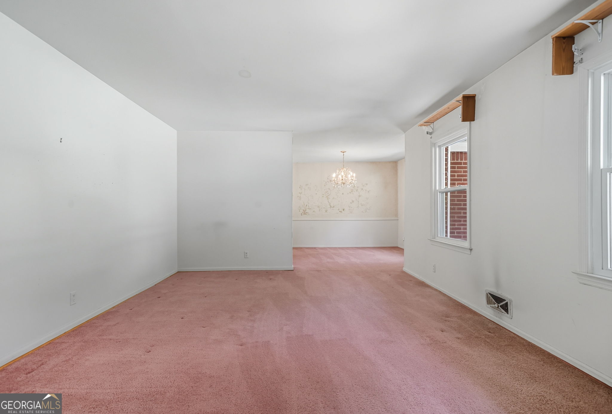 716 Lynn Valley Road SW