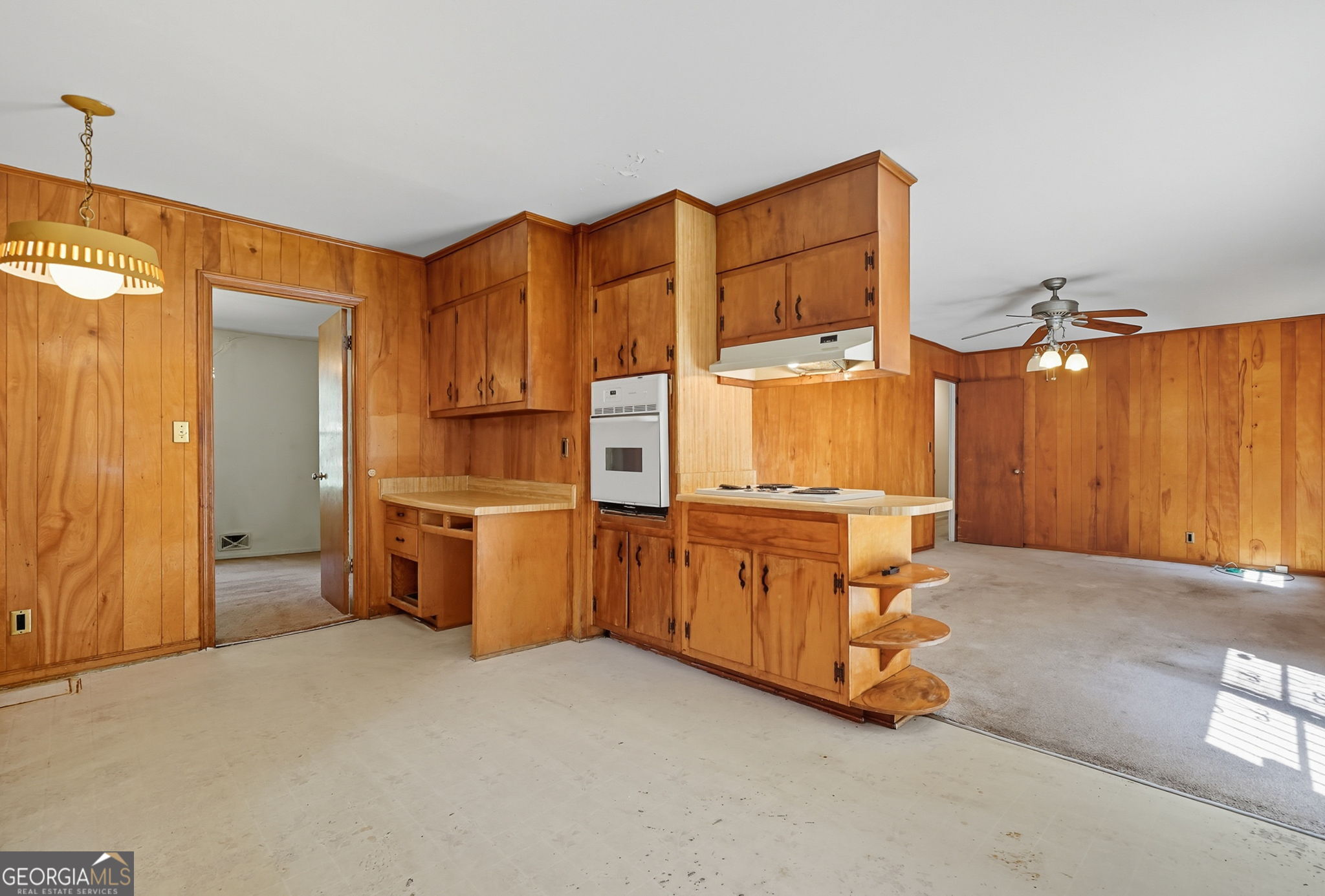 716 Lynn Valley Road SW