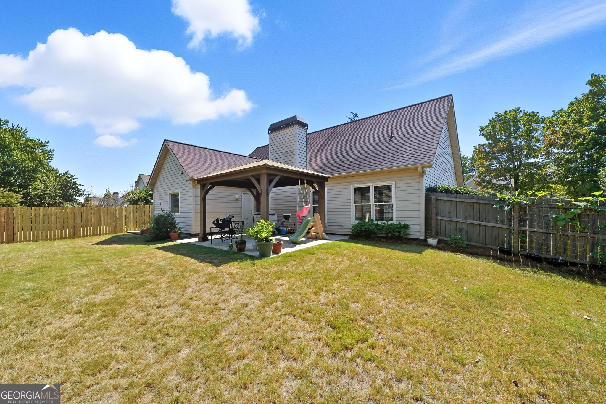 5090 Newpark Drive NW