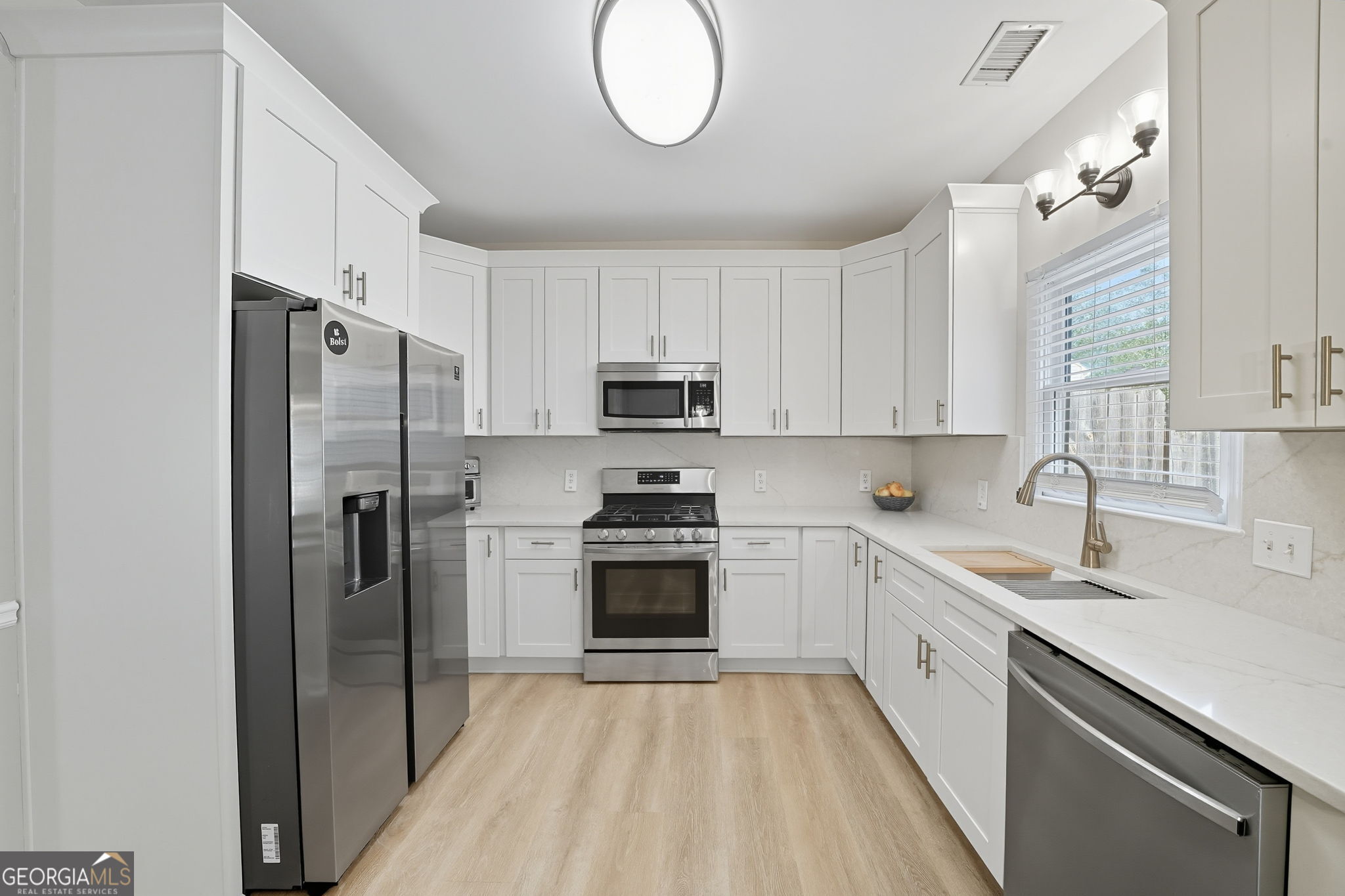 5090 Newpark Drive NW