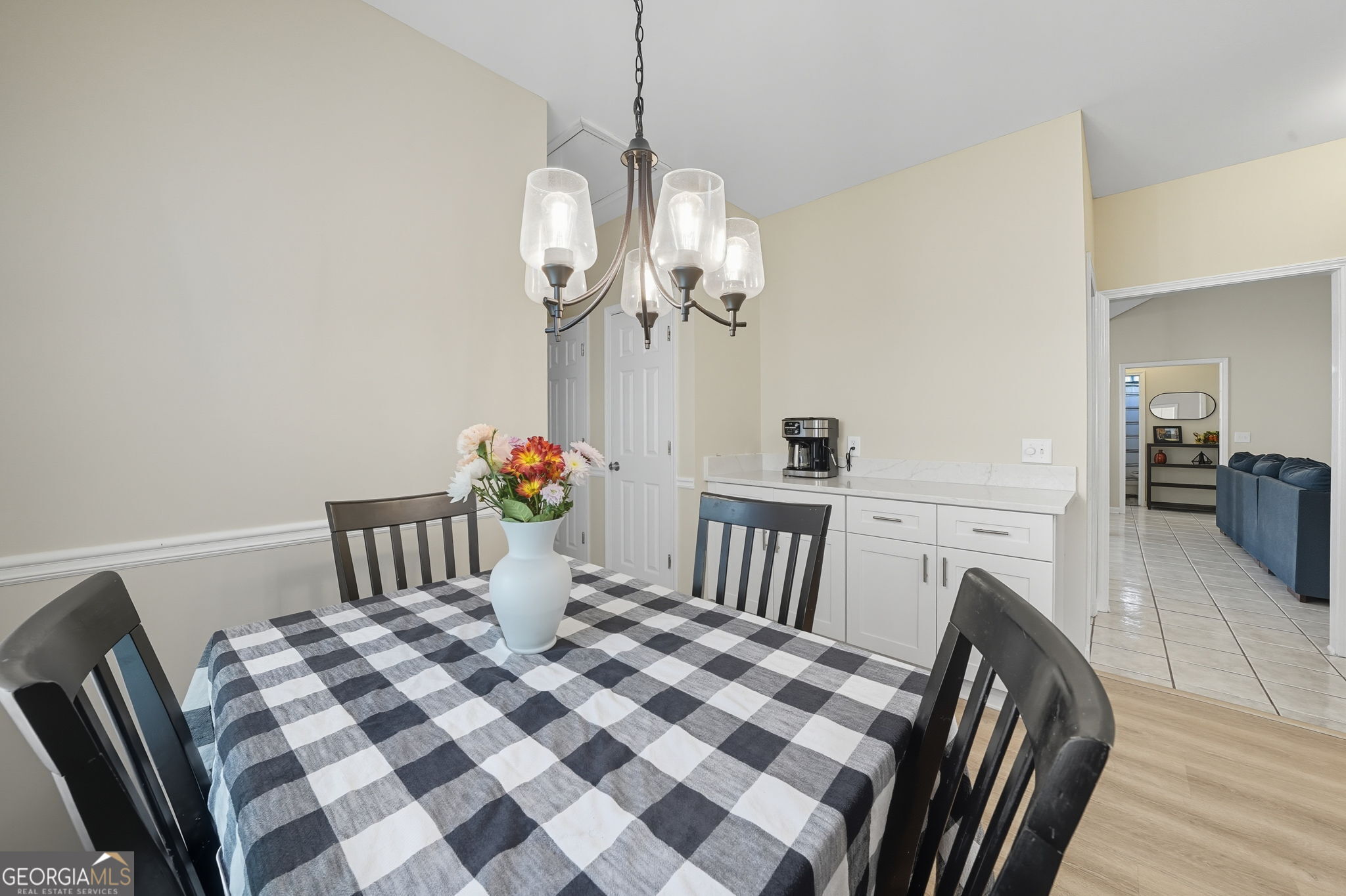 5090 Newpark Drive NW