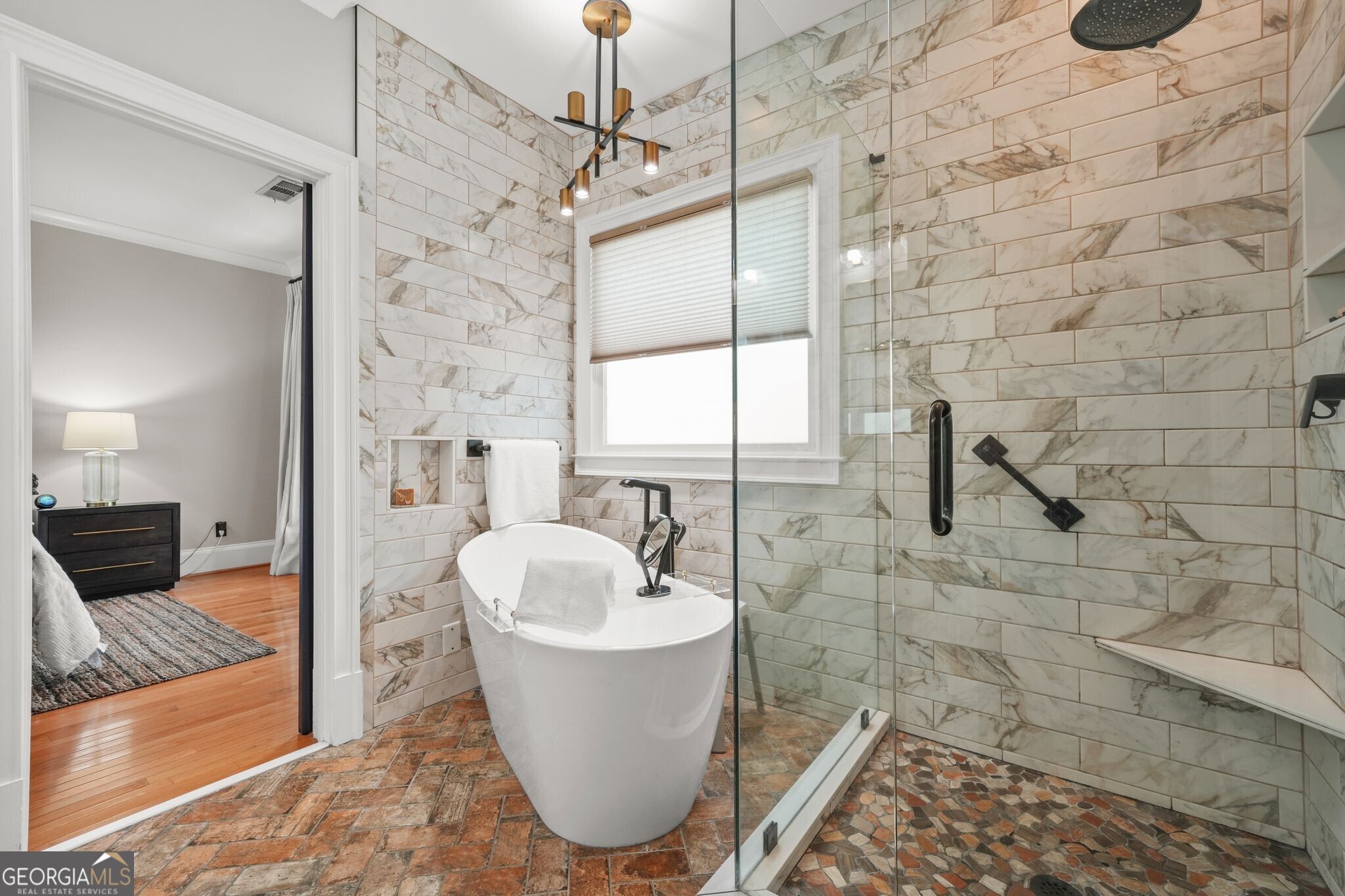 395 Laurent Street NW # 4