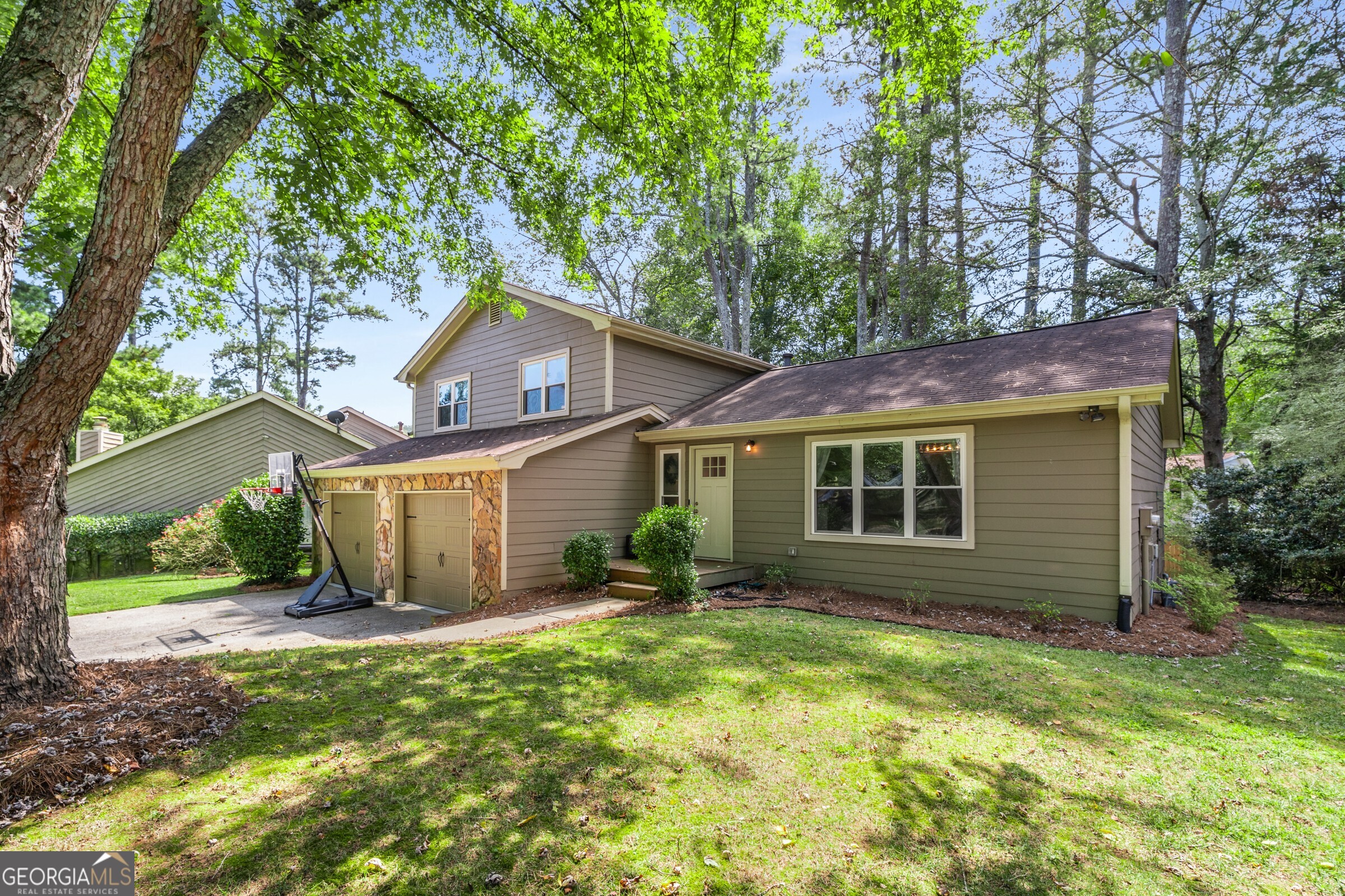 350 Sea Holly Circle