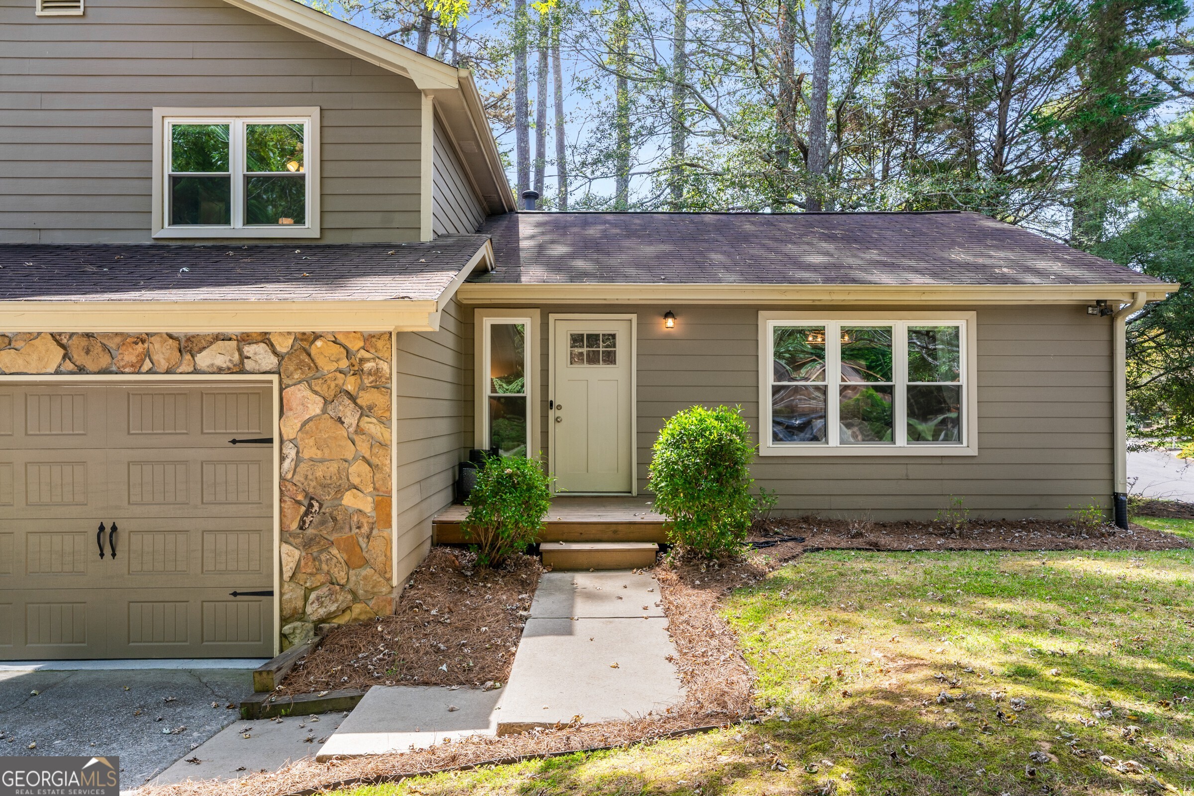 350 Sea Holly Circle