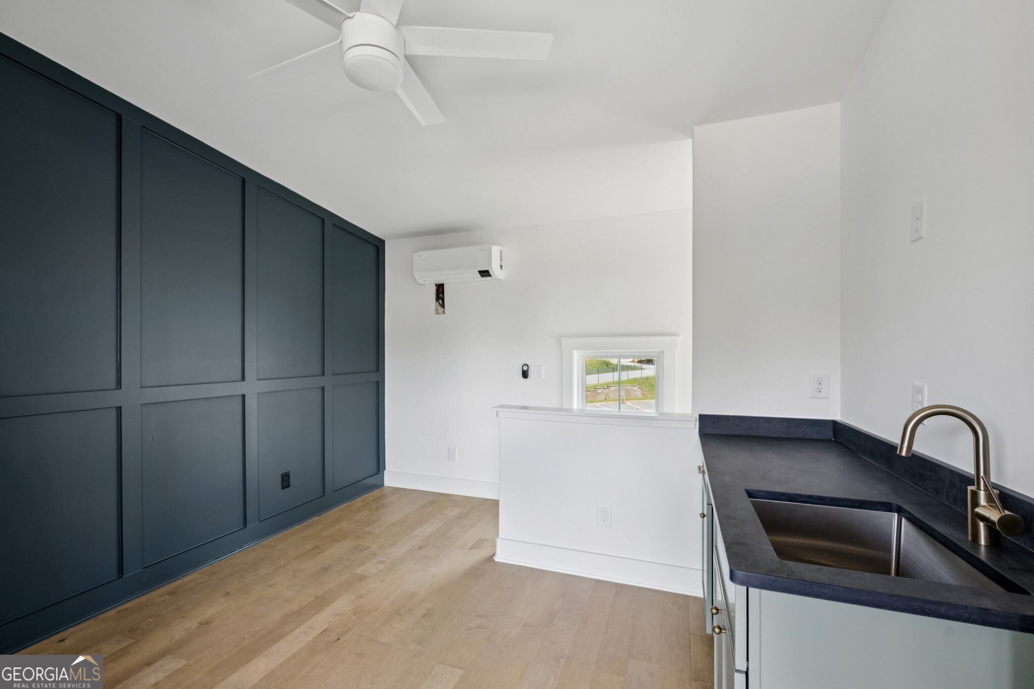 1160 Boulevard SE # 12