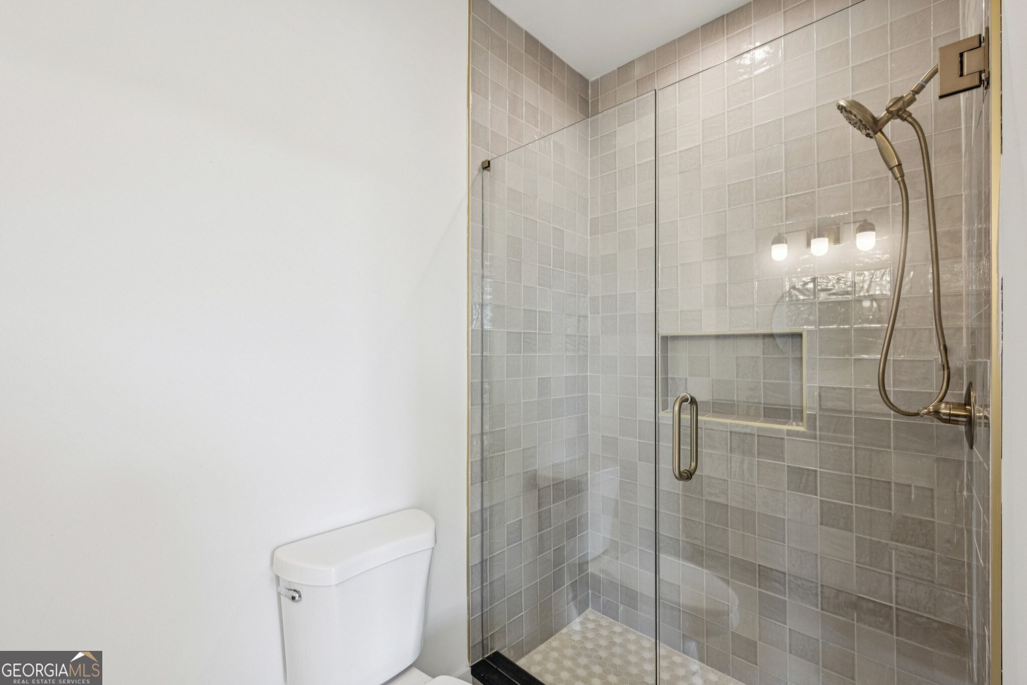 1160 Boulevard SE # 13