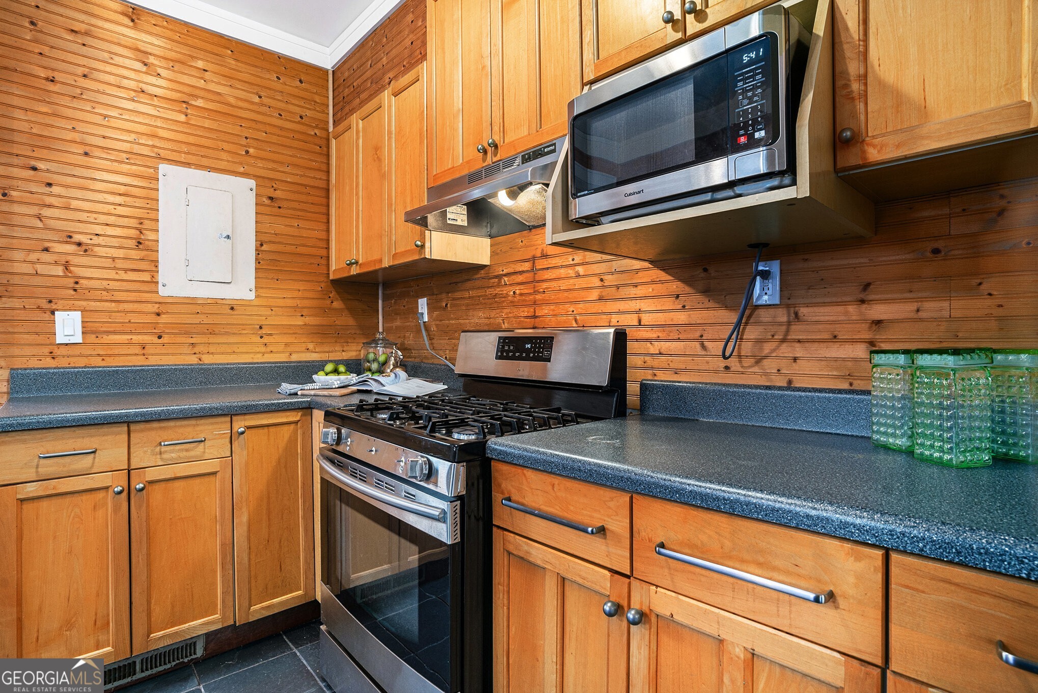 495 Waldo Street SE