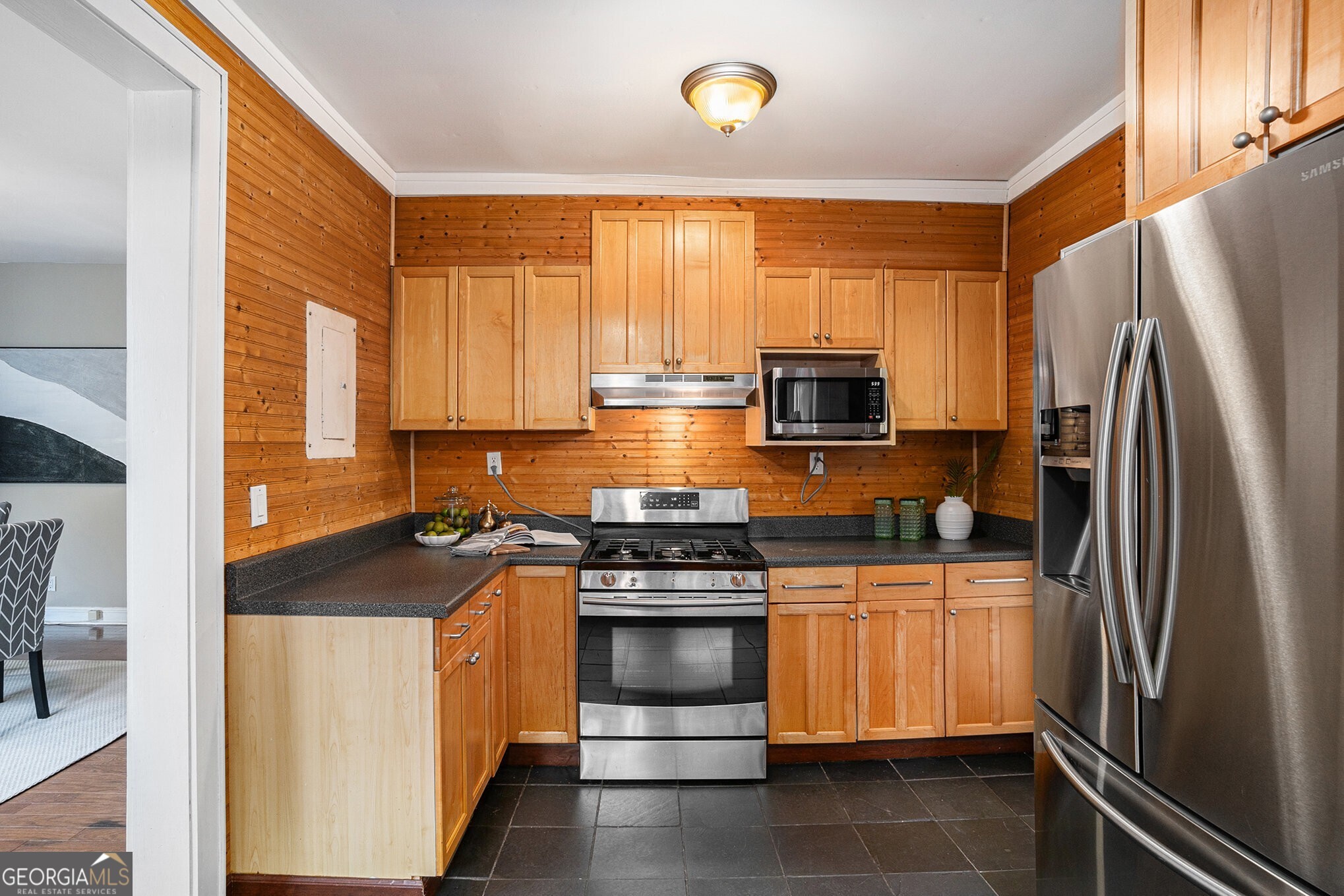 495 Waldo Street SE