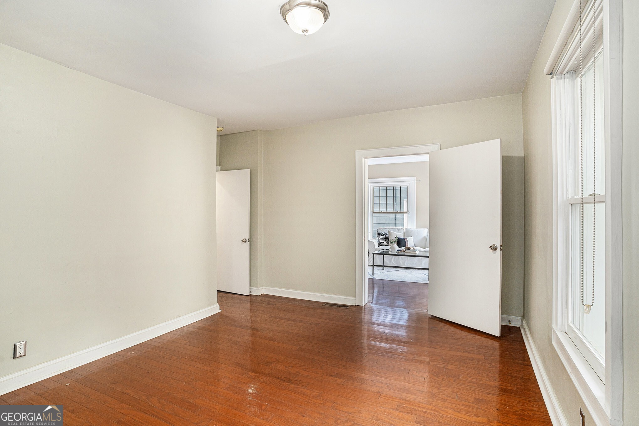 495 Waldo Street SE