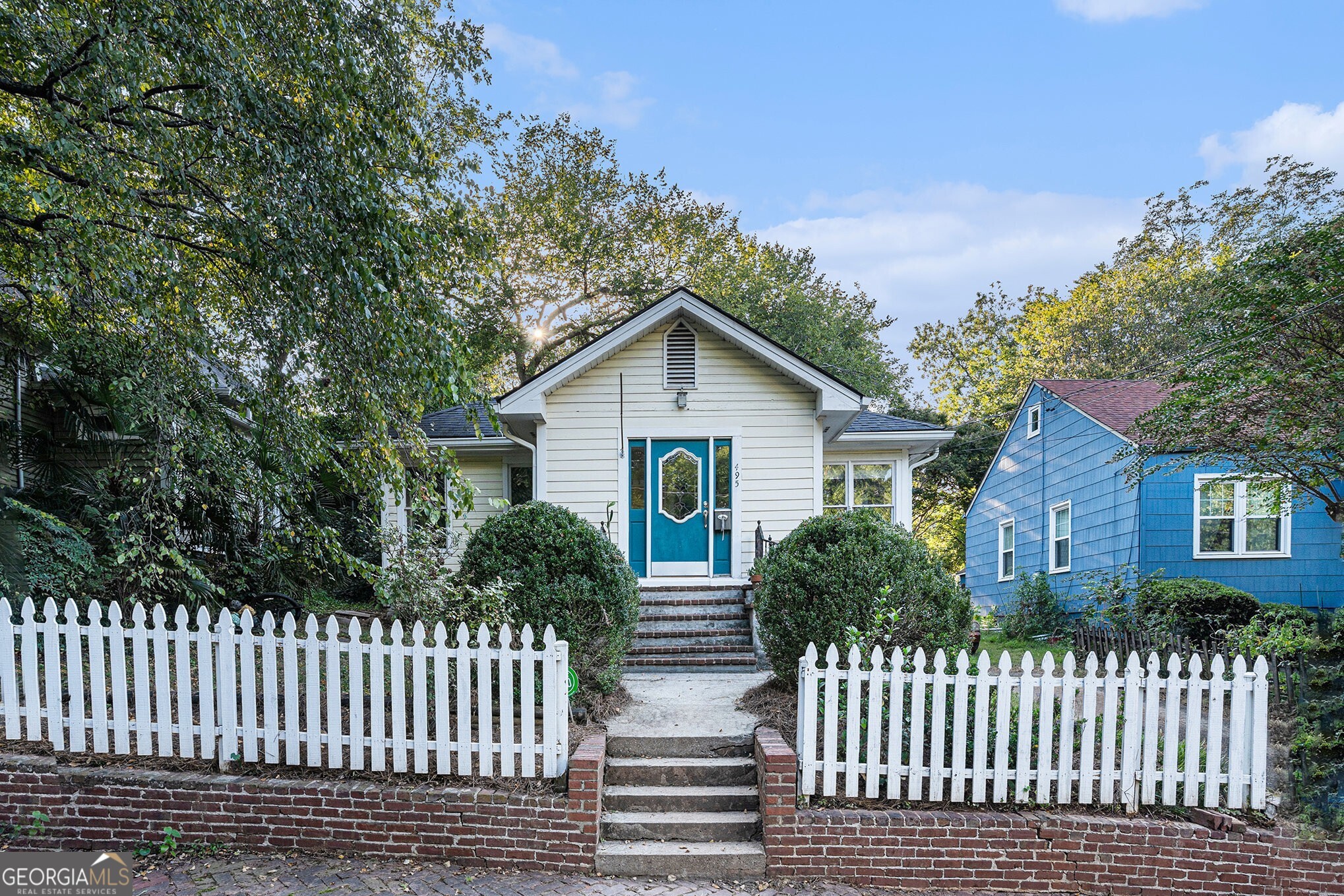 495 Waldo Street SE