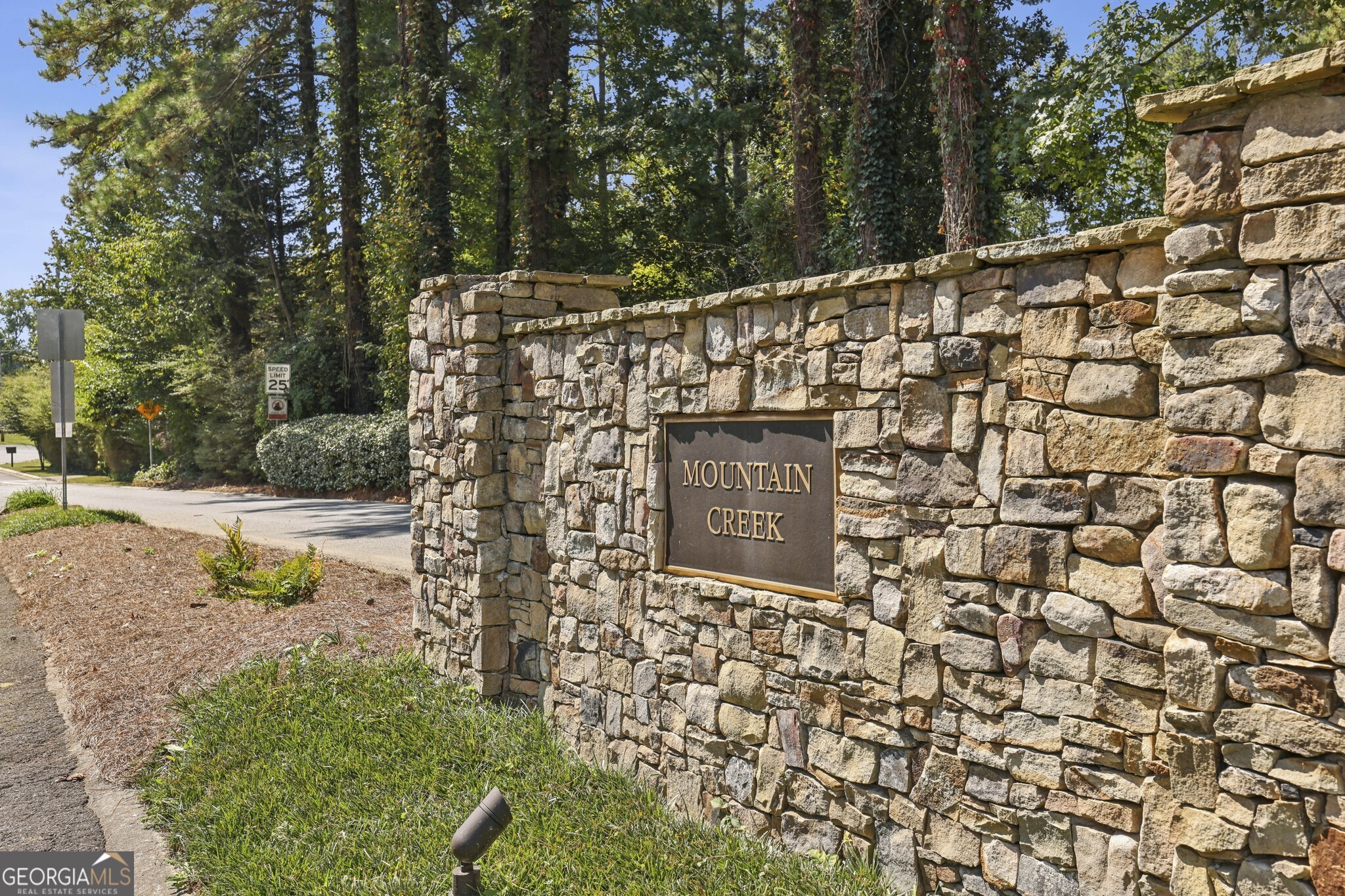 3020 Mountain Trace NE