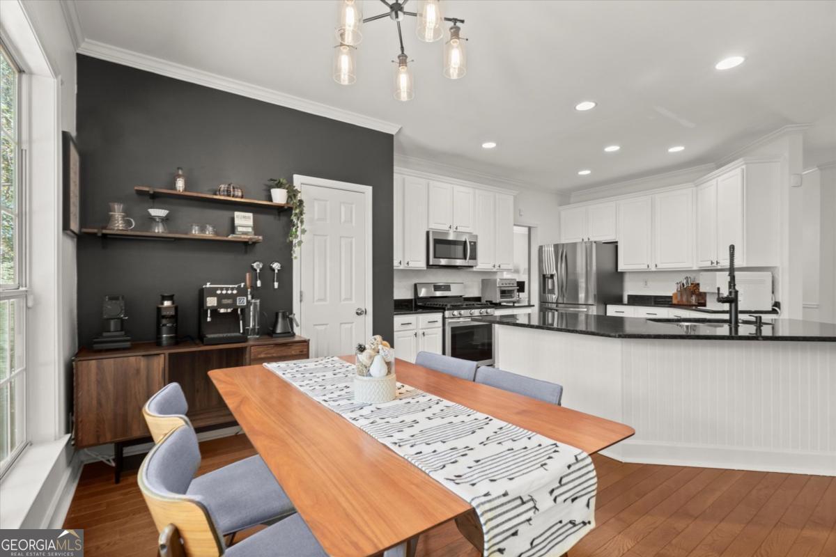 1906 Hidden Springs Path SE